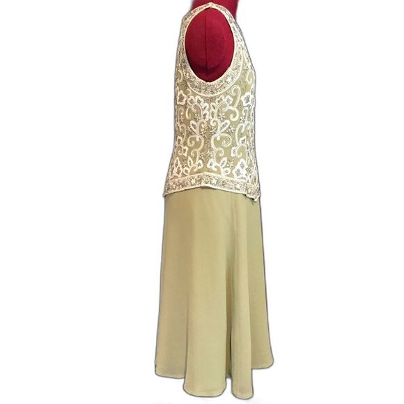 J Kara Gown Women’s Size 8 Green Long Length Beaded Bodice V-Trim Sleeveless - Picture 4 of 15